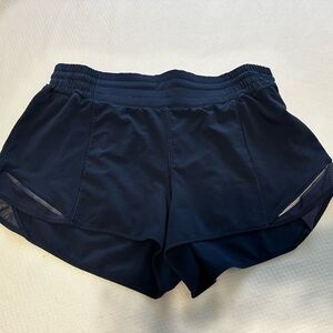 Lululemon hotty hot HR 2.5
